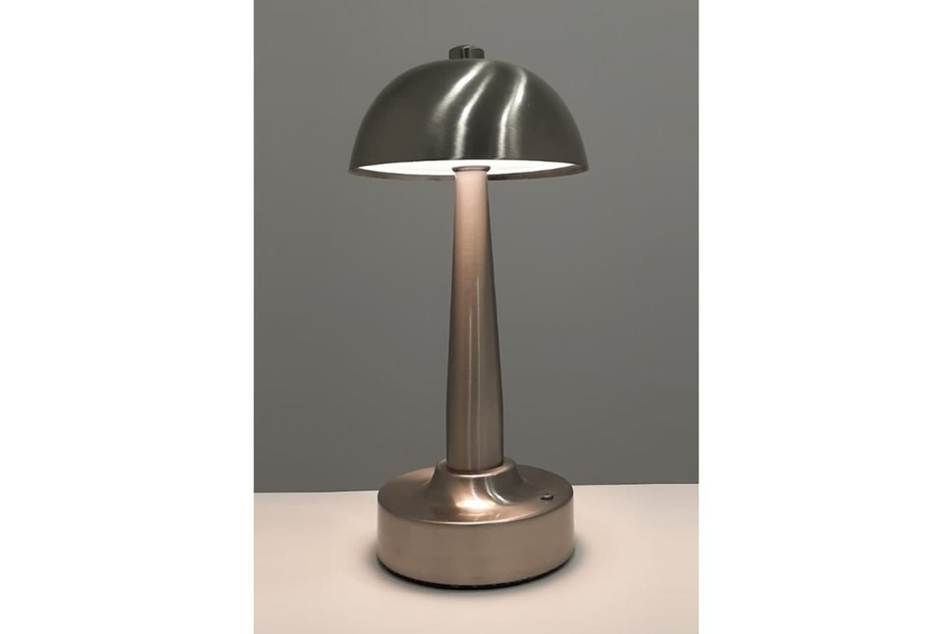 AVONNİ ML-64004-N NİKEL KAPLAMA MASA LAMBASI LED METAL 14CM